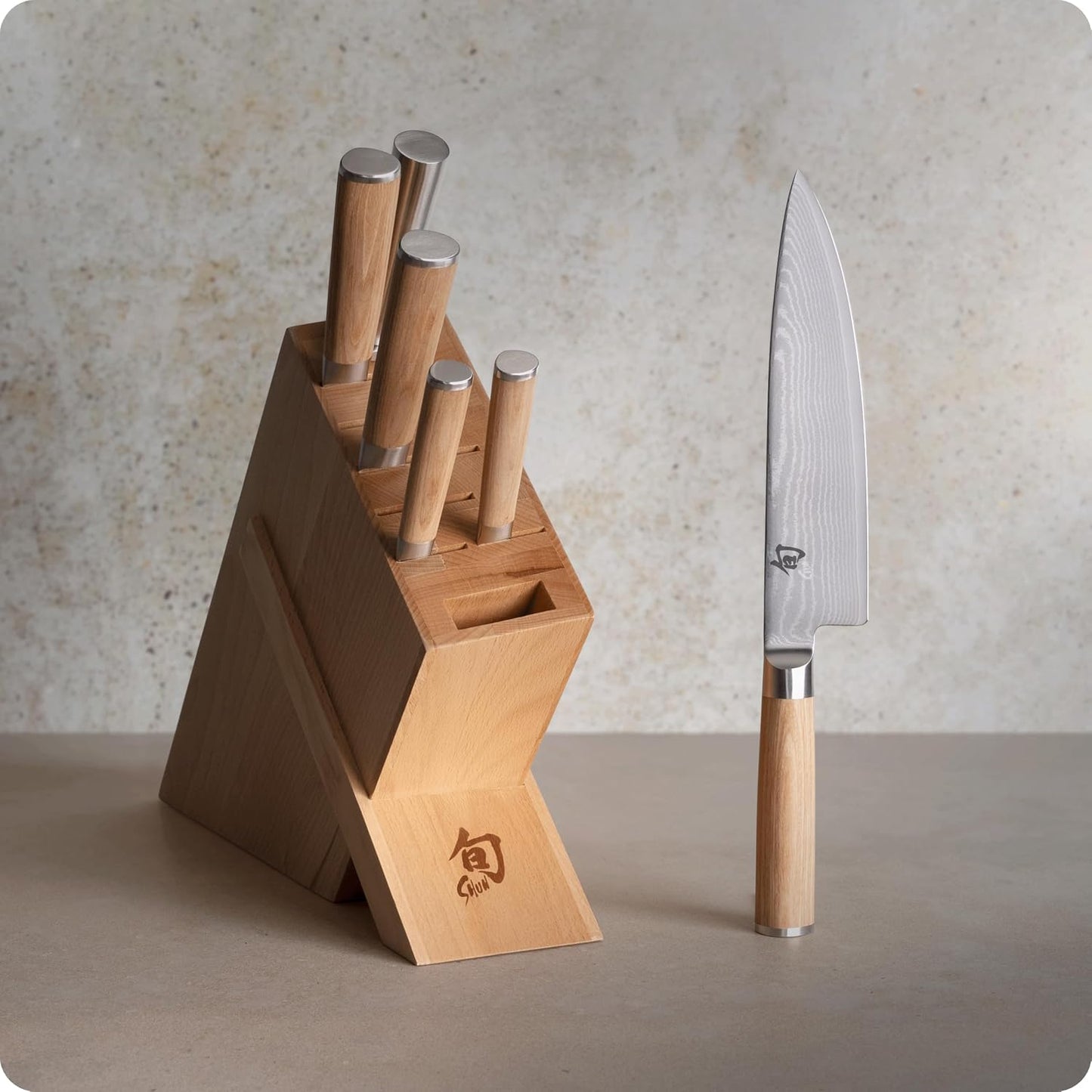 Shun Classic Blonde 7 Piece Block Set | Includes 5 Classic Blonde Knives, Honing Steel and Knife Block, Damascus Stainless Steel Cladding, Pakkawood Handle