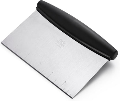 OXO Good Grips Stainless Steel Multi-Purpose Scraper & Chopper, Dough Cutter for Pizza, Bread and Cookie Dough, Multi-Purpose Vegetable Chopper, Dishwasher-Safe Kitchen Essential
